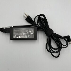 HP 65W AC Adapter Laptop Charger Black Very Good TPC-LA58 724264-001